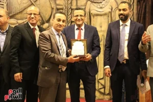 الصحفي والباحث السياسي إسماعيل رفعت بجريدة اليوم السابع